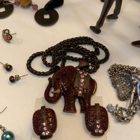 Come dig with me.  Unlisted gorgeousness in every price range. - Picture 10 of 16